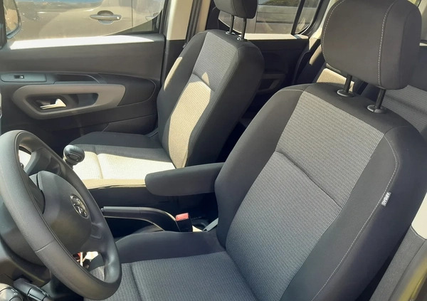 Toyota Proace City Verso cena 125000 przebieg: 16123, rok produkcji 2023 z Słupca małe 37
